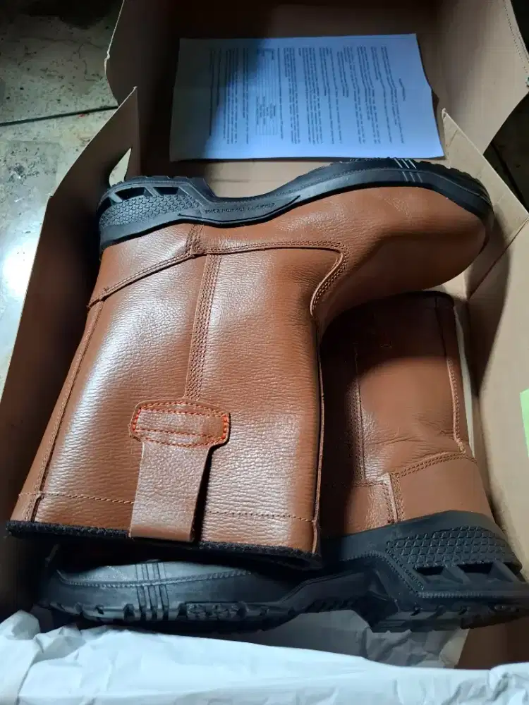 Sepatu safety original uk 44