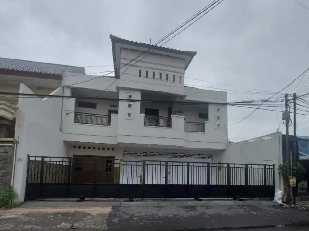Rumah 2 Lantai Bagus Minimalis SHM di Sidosermo Siap Huni