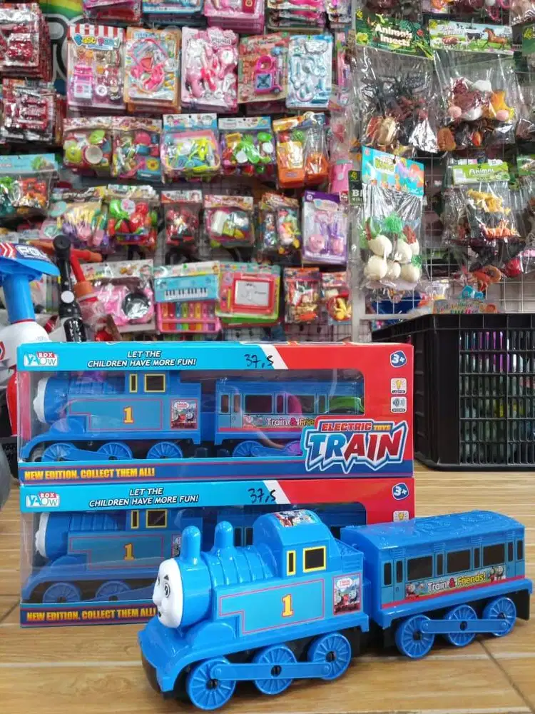 mainan anak kereta thomas baterai