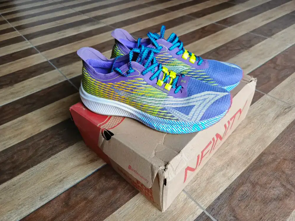 Sepatu Lari Ardiles Sense Urbeat Pro (Carbon) - Size 42