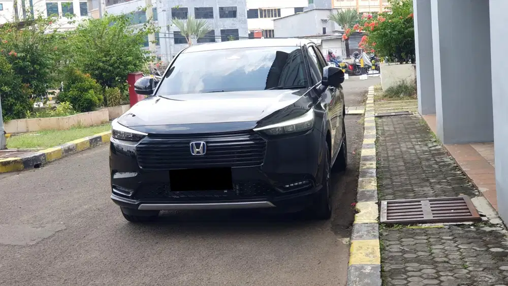 Honda hrv hybrid sensing 2025 hitam