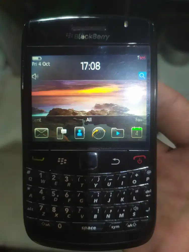 Black berry 9780