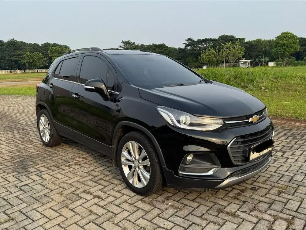 Chevrolet Trax premier 2019/2018 CASH tangan pertama record