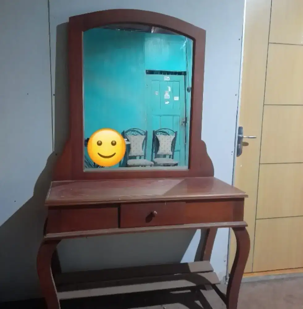 Meja Rias cocok untuk usaha salon atau pemakaian sendiri