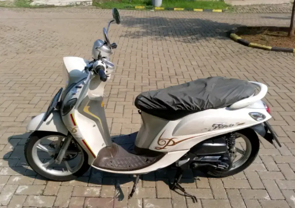 Yamaha Fino Premium 2017 Putih Mutiara