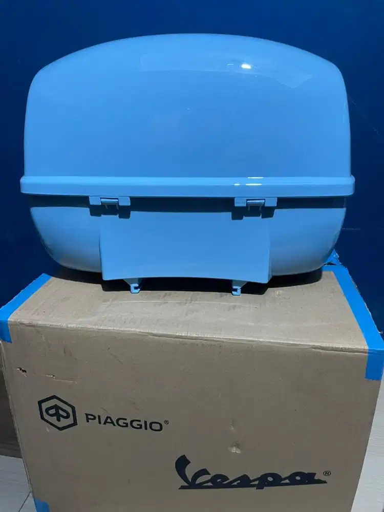 Box Vespa Blue Capri 32L Original
