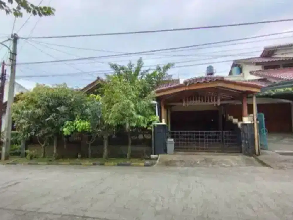 Rumah Lama Terawat Harga Under Market Di Dekat Tol Pasteur
