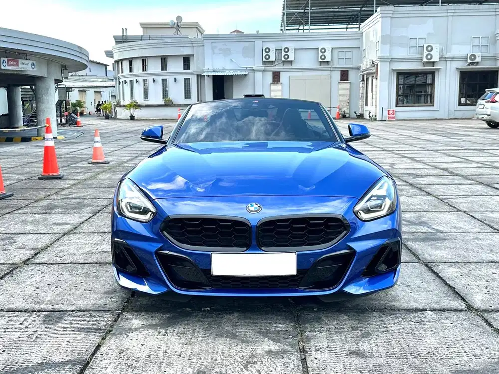 KM 5 RIBU BMW Z4 M SPORT AT 2023 Bensin