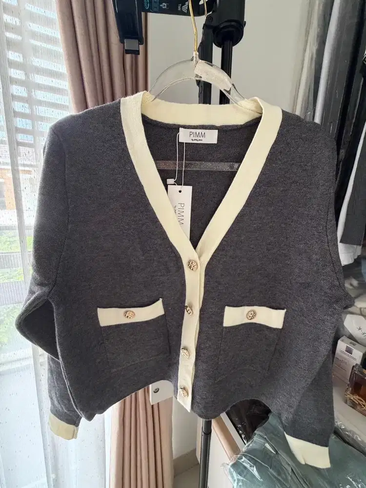 New : Cardigan White Gray