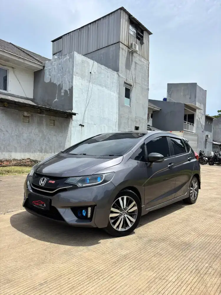 Honda Jazz RS matic 2015 bekas murah