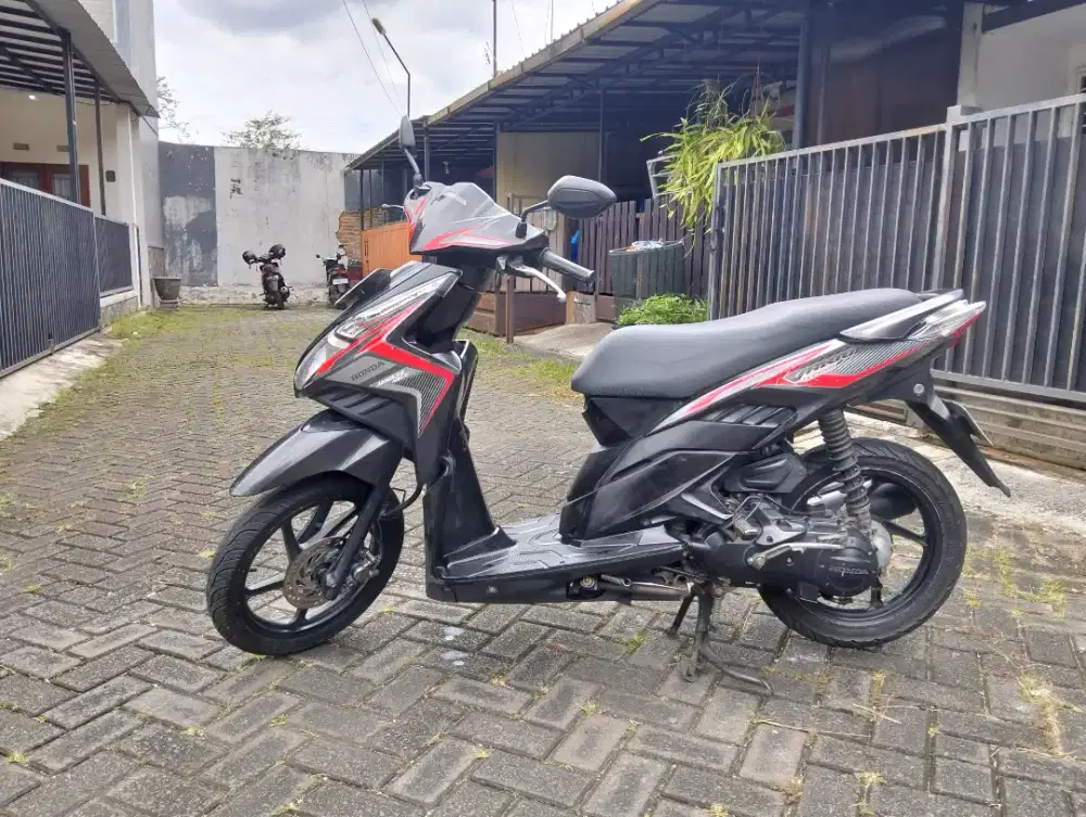 VARIO TECHNO 2011 UMKM USAHA KULIAH DLL MURAH SUPER MULUS