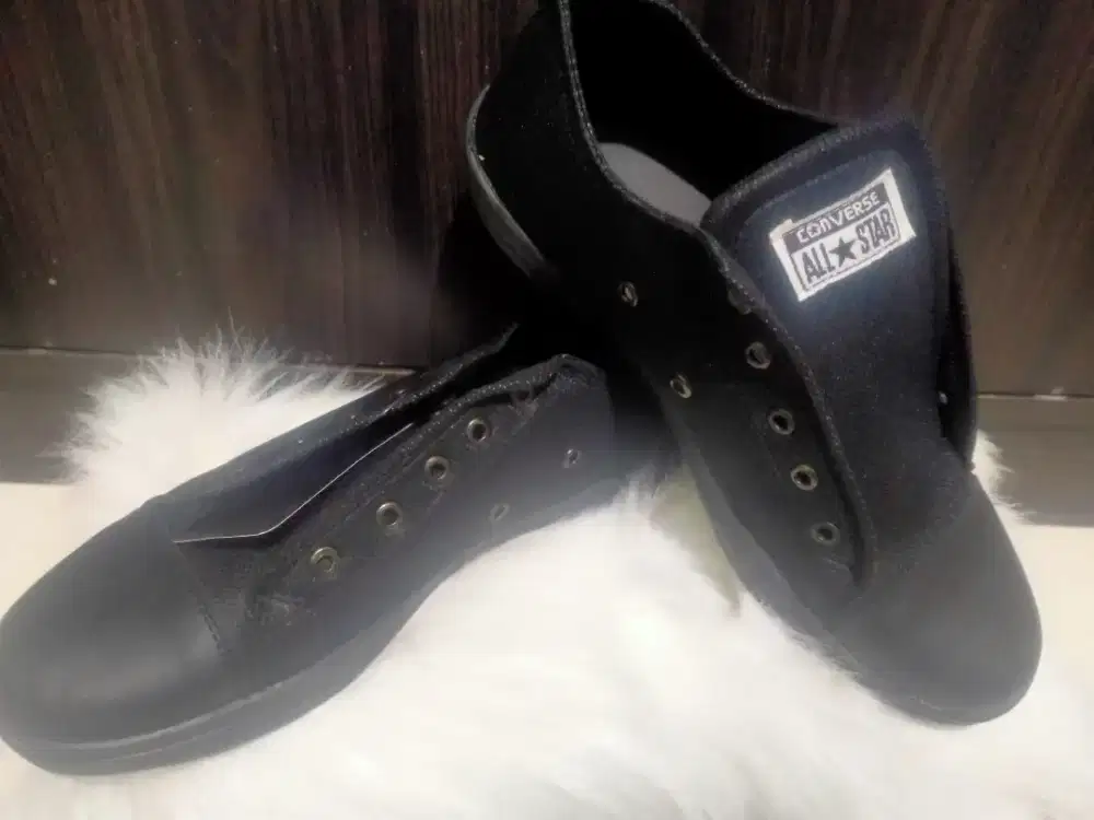 Sepatu Hitam sekolah