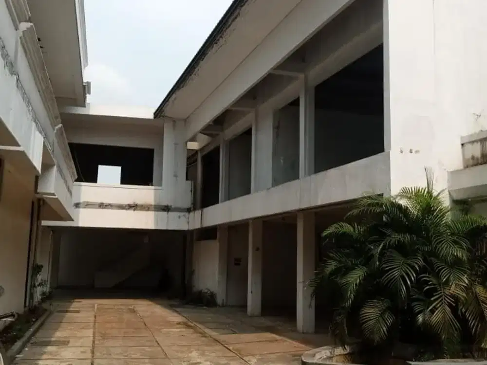 Disewakan Mini Gedung Bagus Strategis di Kebayoran Baru