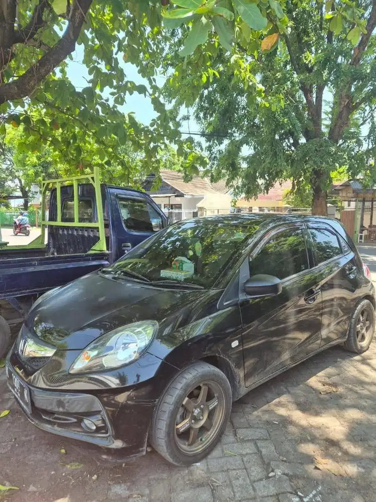 Brio e manual 2016 plat luar