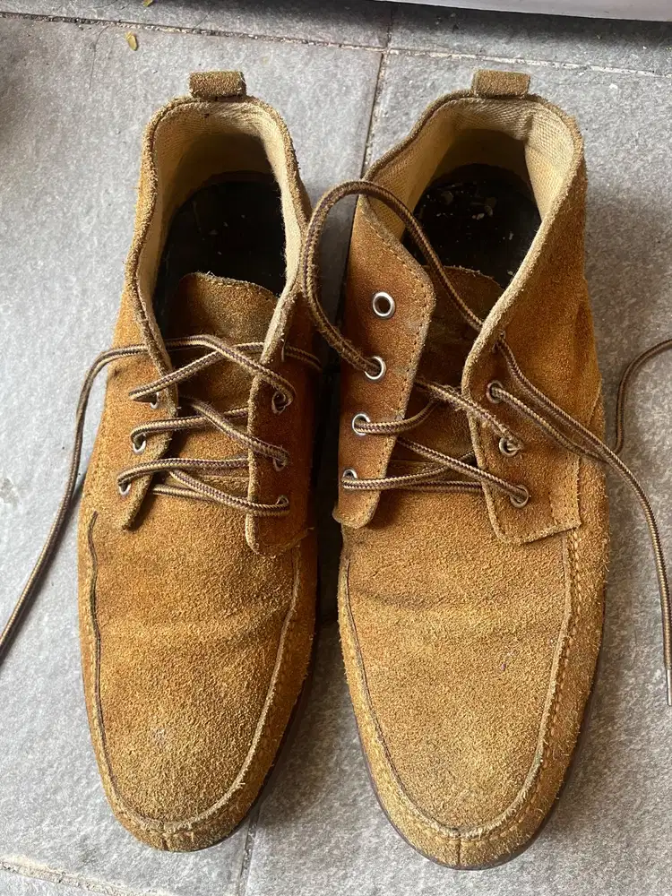 Sepatu kulit Geox