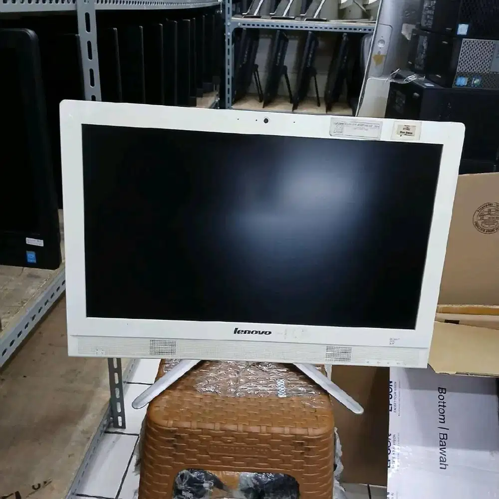 PC ALL IN ONE LENOVO Core i3 Gen4 Ram 4gb N-ZC