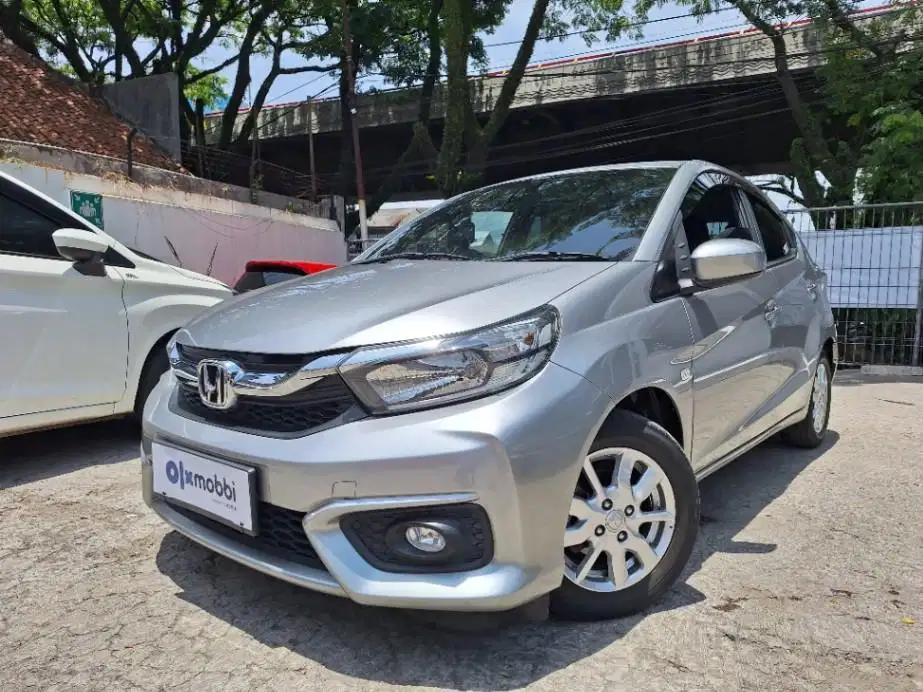 DP MURAH Honda Brio Satya 1.2 E Bensin-AT 2019 Abu-Abu CBYTB