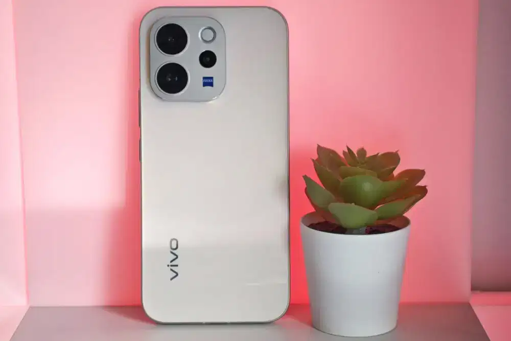 Vivo V70 12/256 grey mudah