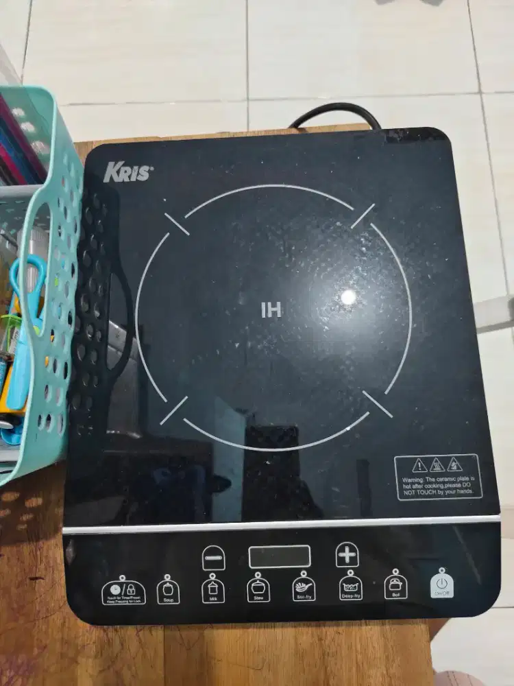 Kompor listrik induksi kondisi EROR