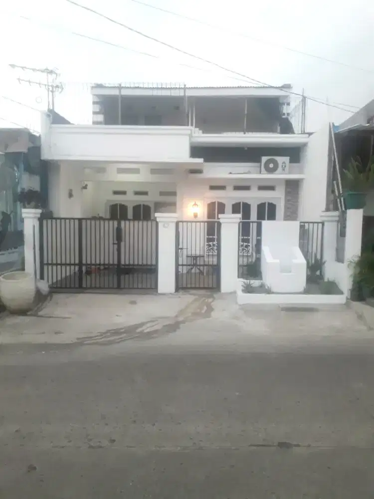 Jual murah Rumah 2 lantai Jl.Calung Raya dekat Pusat Pw