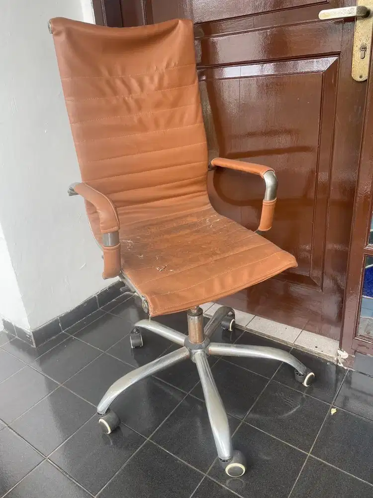 Kursi Kantor boss