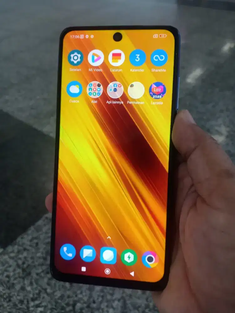 Xiaomi Poco X3 NFC ram 8+3/128 kondisi normal mulus