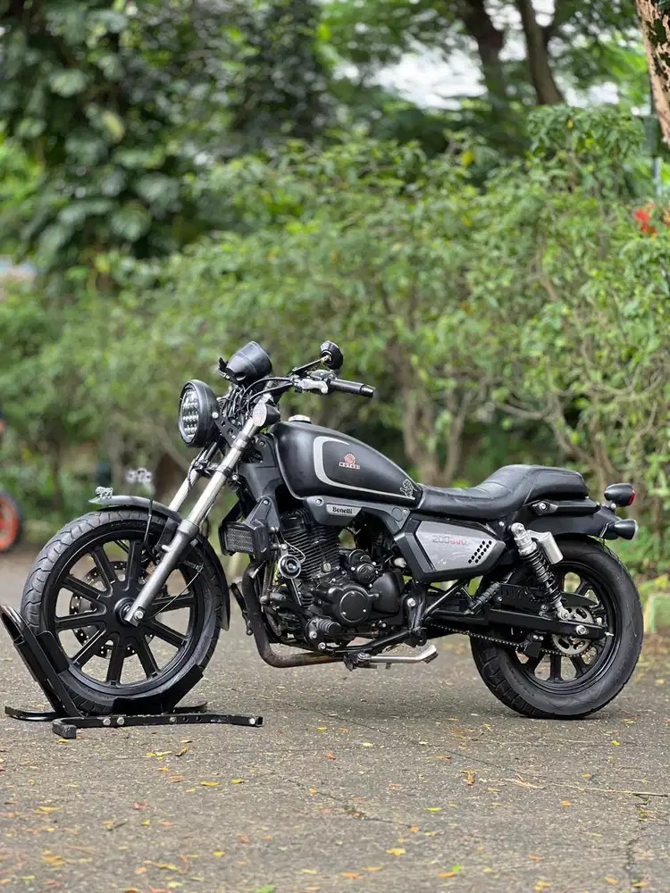 BENELLI MOTOBI EVO 200 HITAM 2023 KM LOW PAJAK ON RASA BARU