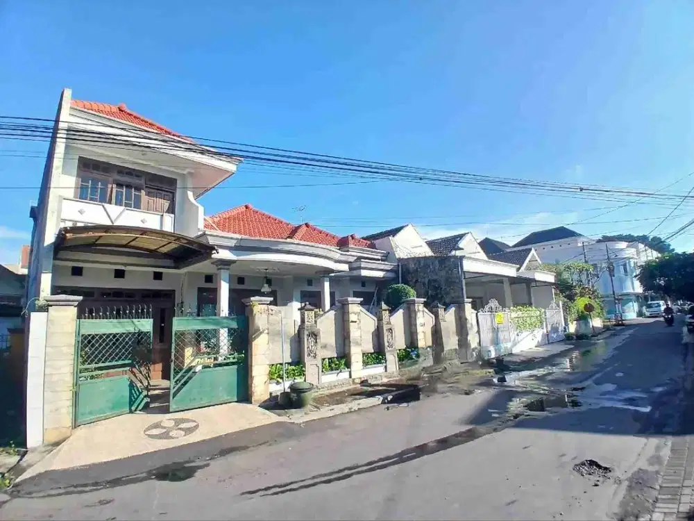 Rumah + Kost hanya 800 mtr dari Poros Soekarno Hatta. Kondisi sangat bagus