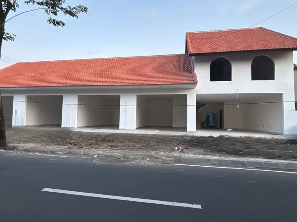 Ruko 1 Lantai Lokasi Strategis dan Ramai Disewakan, di Kerobokan