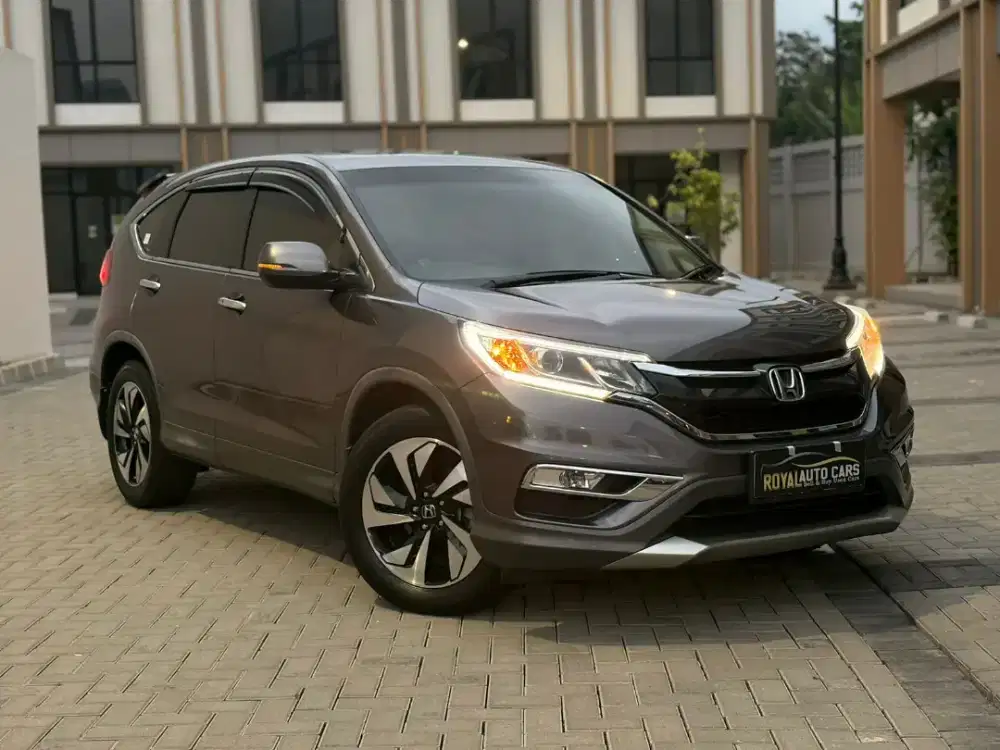 TDP MINIM 7jt!! Honda CR-V 2.4 Prestige Audio Fender AT
2016