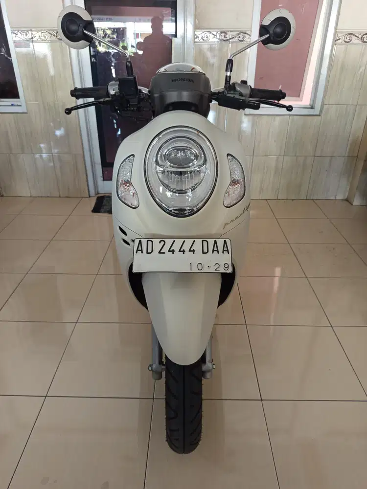 Scoopy prestige istimewa
