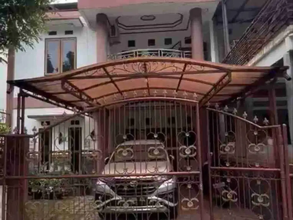 Rumah 2 lantai di Komplek one gate dekat setra dago kawasan Bandung timur