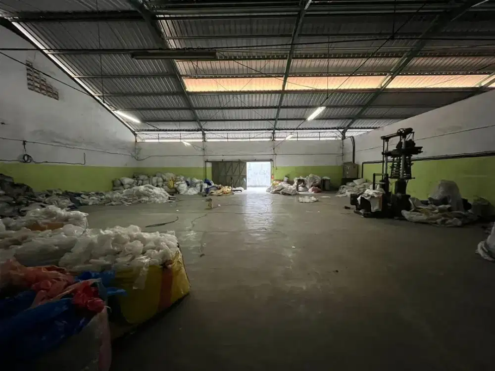 Dijual Gudang Industri Eks Pabrik Plastik Lokasi Cemani, Sukoharjo Luas 2200m2