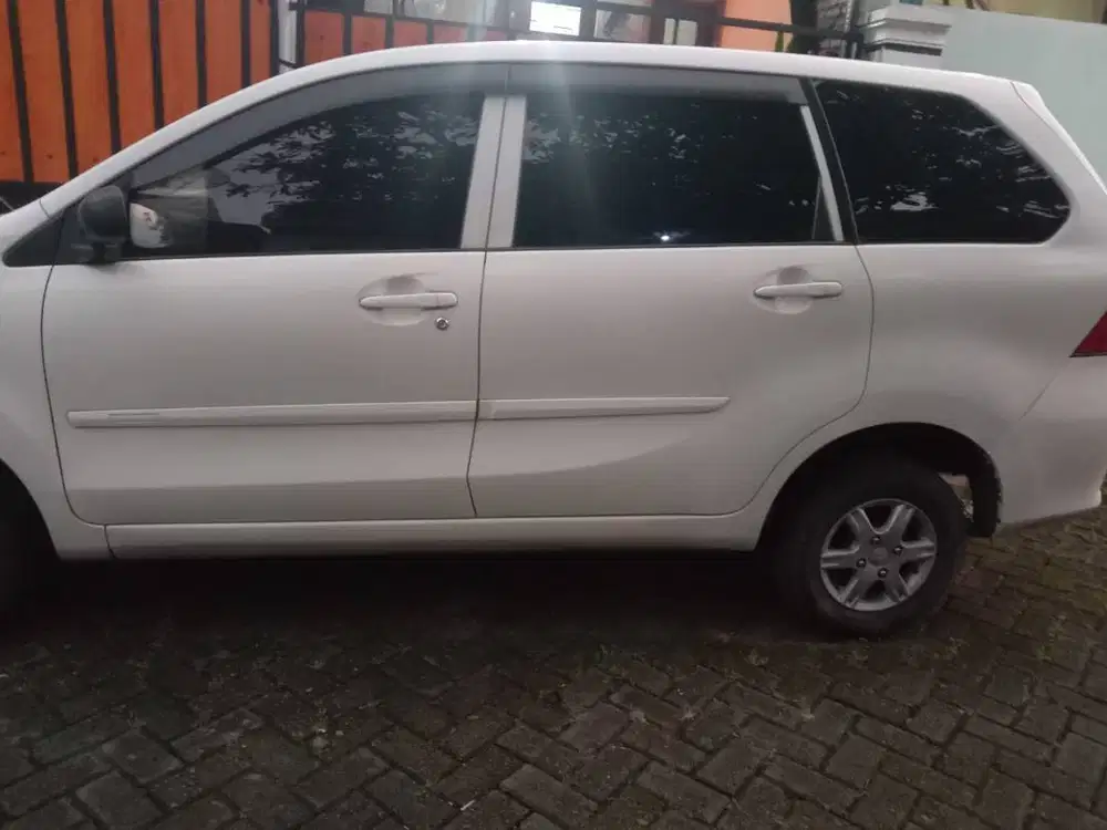 Xenia Putih Milik Pribadi Dijual Murah