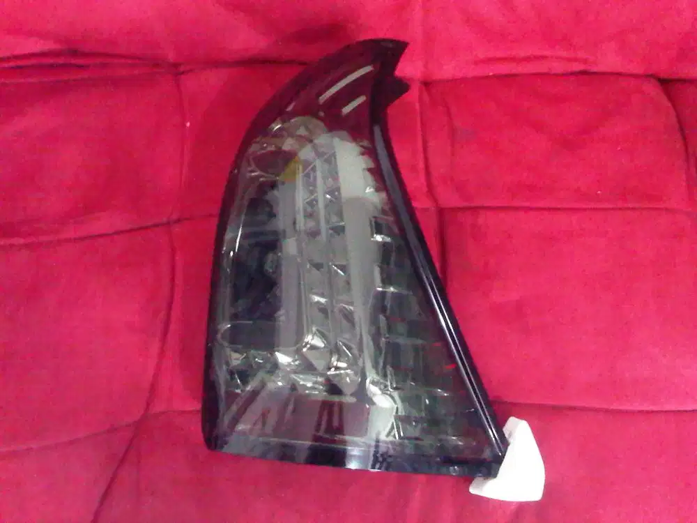 Stoplamp new avanza / xenia / veloz tahun 2012-2018