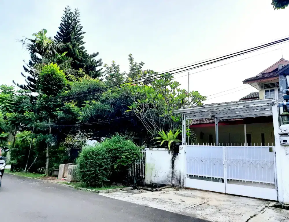 Jual rumah asri dalam komplek