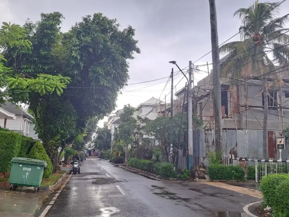 Jual Cepat Rumah Hitung Tanah Saja di Dalam Kompleks Lokasi Startegsi di Cempaka Putih Barat Jakarta Pusat