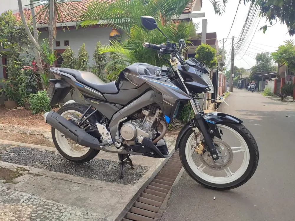 YAMAHA VIXION ADVANCE TAHUN 2015 PAJAK HIDUP