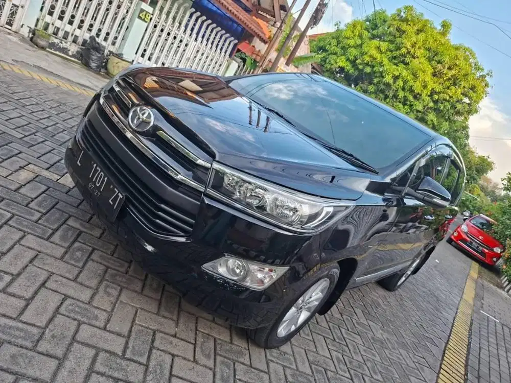 Toyota Innova Reborn  2.4V Bensin Matic/At 2017 Super Istimewa