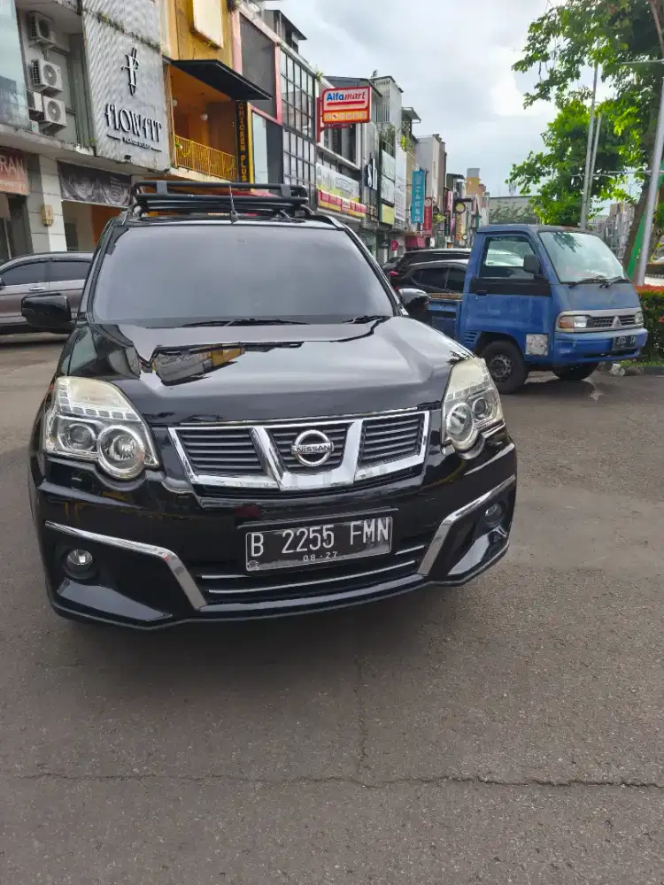 Nissan Xrail 2.5 Urban Selection