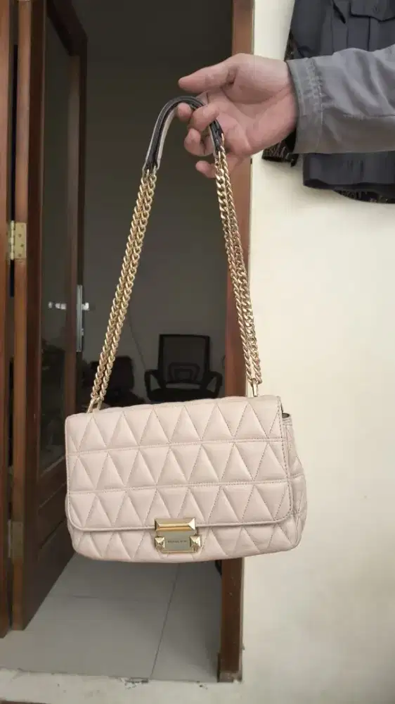 Aneka Tas Preloved