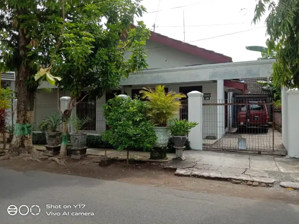 DIJUAL CEPAT RUMAH HUNI BISA UNTUK KANTOR/USAHA