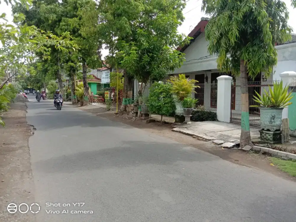 DIJUAL CEPAT RUMAH HUNI BISA UNTUK KANTOR/USAHA