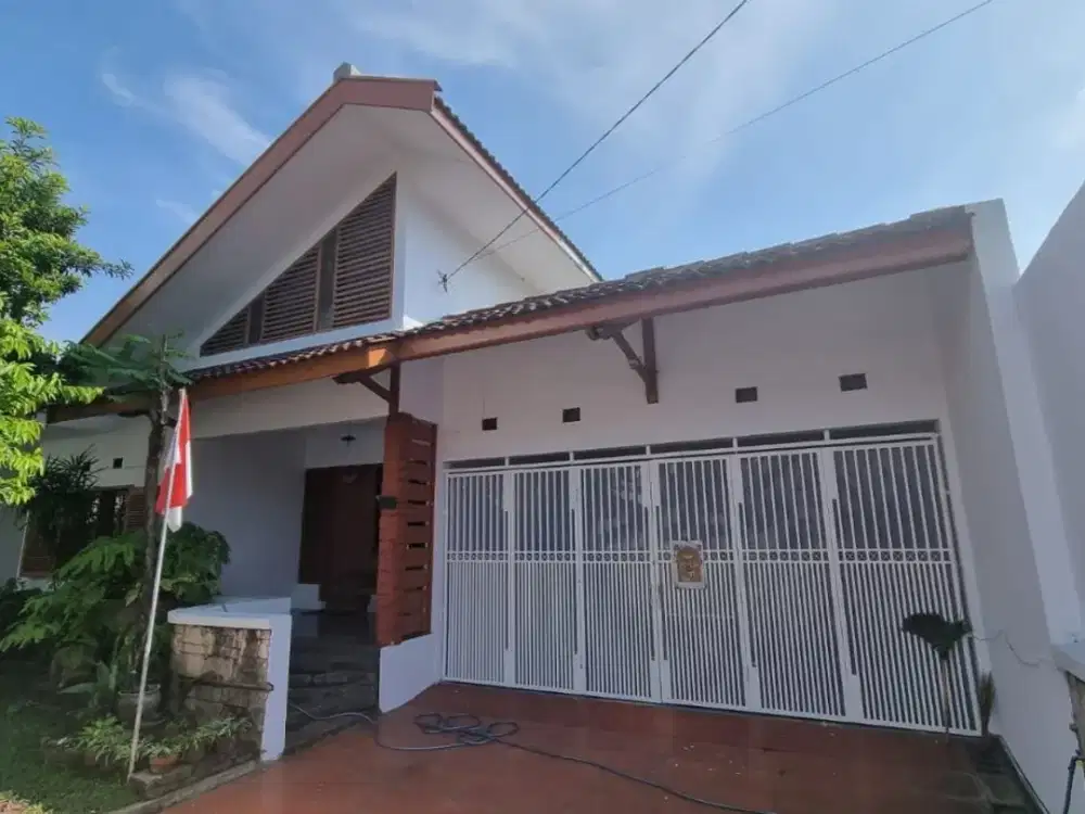 Rumah Terawat SHM di Batu Indah Bandung