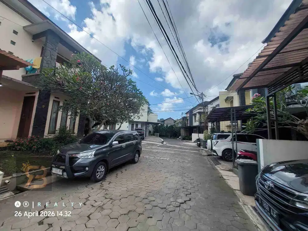 rumah cluster 2lantai shm sayap cisitu dago bandung kota