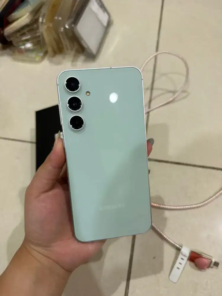 samsung S23FE / S23 FE 8/256 gb