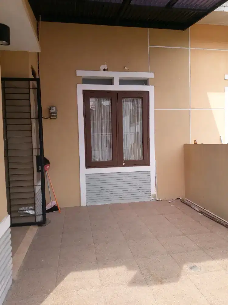 Dijual cepat! Rumah minimalis , Strategis, Aman dan Bebas banjir