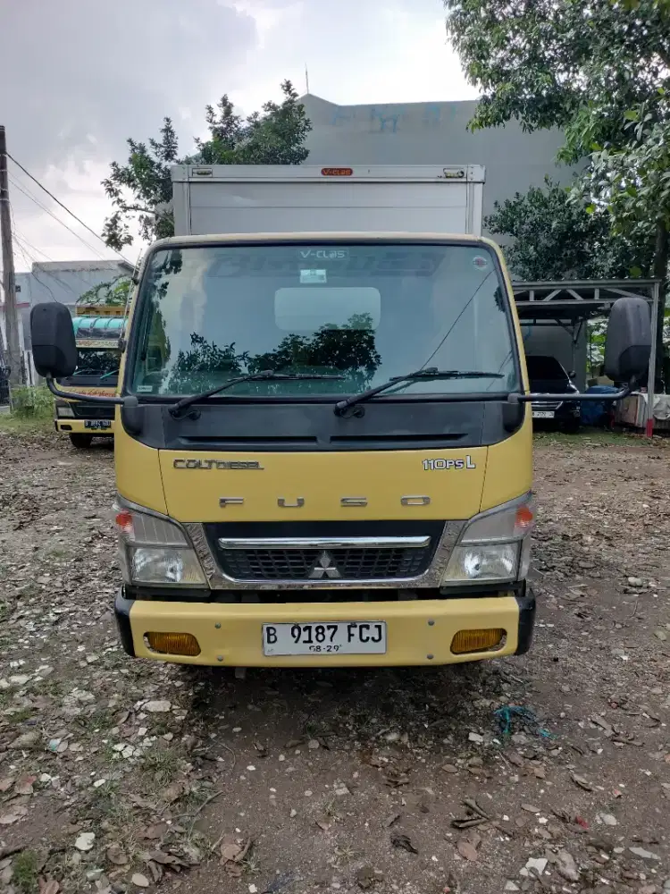 Mitsubishi canter engkel long Box tahun 2019