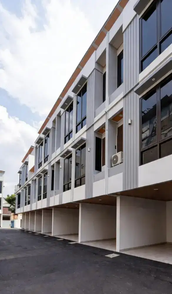 Di Jual Rumah 2 Lantai di Menteng Wadas  Setiabudi