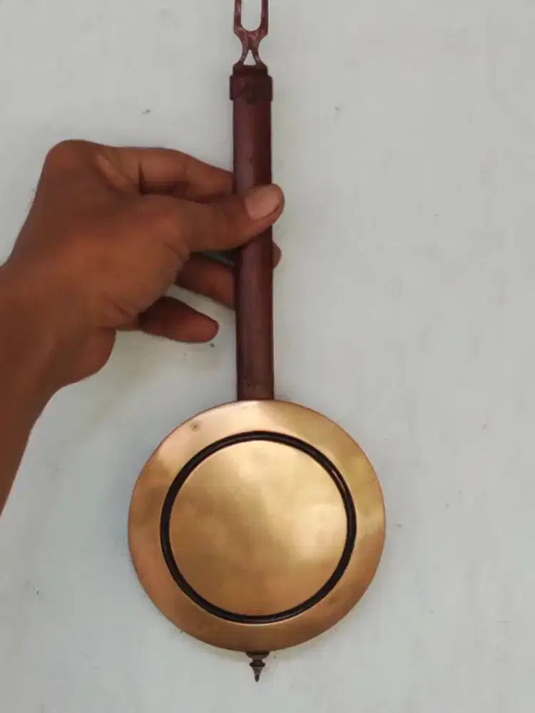 Junghans bandul Kuningan